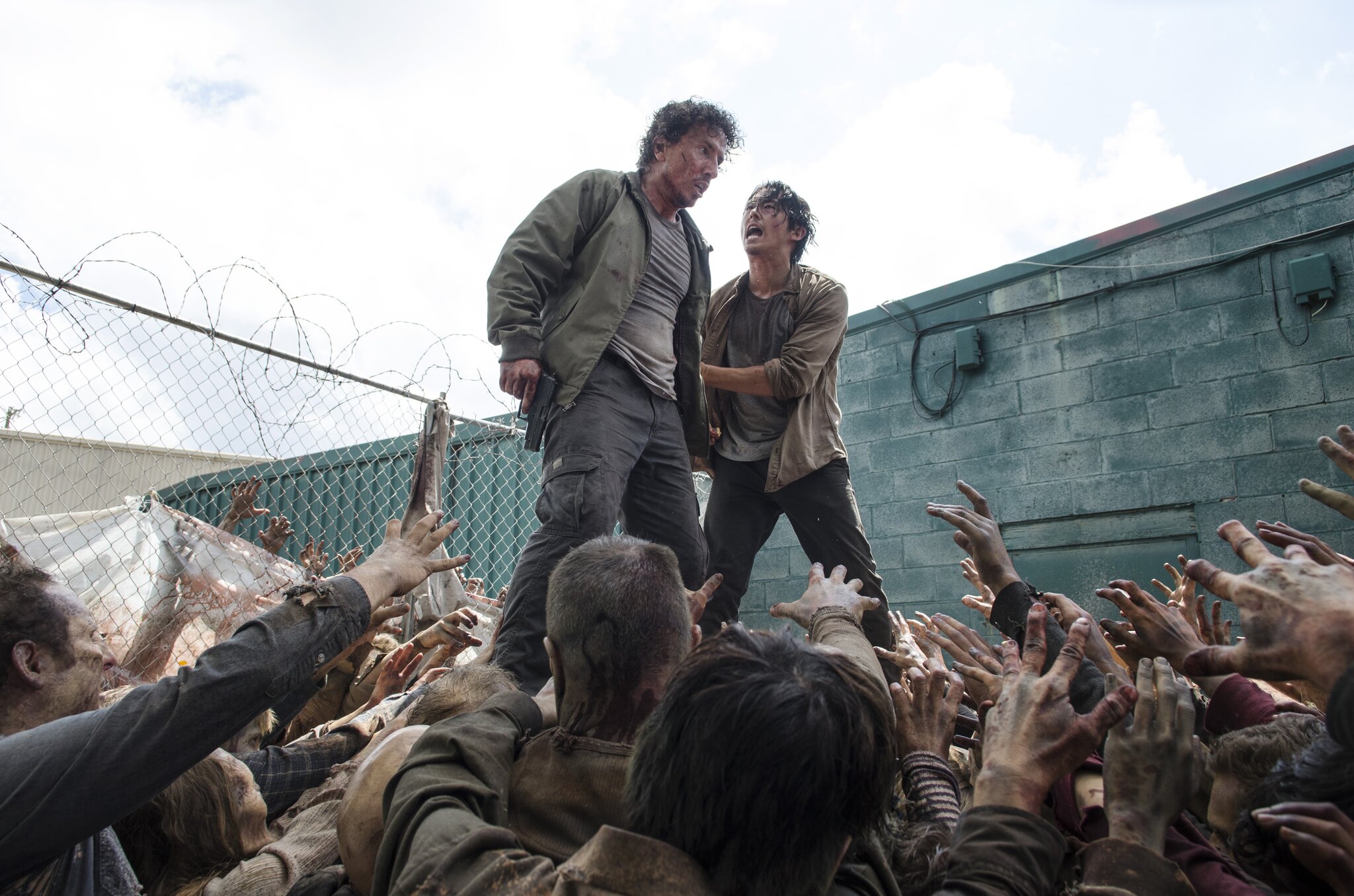 „The Walking Dead“ Staffel 6 Glenns Tod war nicht einfach für Steven Yeun „The Walking Dead“ Staffel 6 Glenns Tod war nicht einfach für Steven Yeun