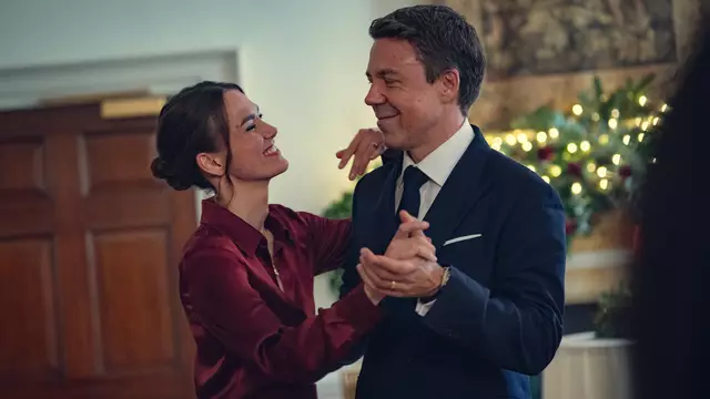 Helen Webb mit ihrem Ehemann | Foto: Ludovic Robert/Netflix