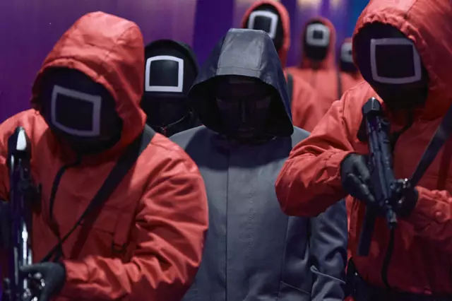 Der Frontmann zieht auch in Staffel 2 wieder die Fäden | Foto: No Ju-han/Netflix