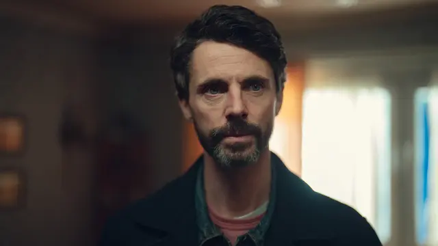 Matthew Goode in "Department Q" Staffel 1 auf Netflix. | Foto: Justin Downing/Netflix