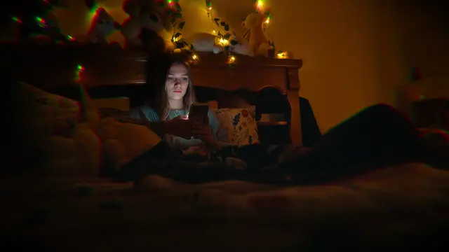 Lauryn Licari wurde fast zwei Jahre lang mit Textnachrichten terrorisiert. | Foto: Courtesy of Netflix