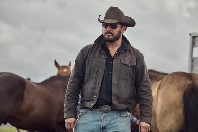 Cole Hauser als Rip Wheeler in "Yellowstone", einer der beliebtesten Charaktere der Serie. Fans hoffen, dass wir ihn im Spin-off "The Madison" wiedersehen, das ist bisher aber nicht bestätigt. Ihr könnt "Yellowstone" unter anderem auf Magenta TV streamen. | Foto: © 2024 Spike Cable Networks Inc. All Rights Reserved