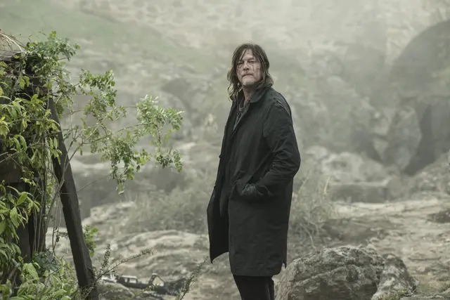 Norman Reedus als Daryl Dixon im eigenen Spin-off "The Walking Dead: Daryl Dixon", hier in einer Szene aus Staffel 3, die aktuell auf MagentaTV ausgestrahlt wird. | Foto: Manuel Fernandez-Valdes/AMC
