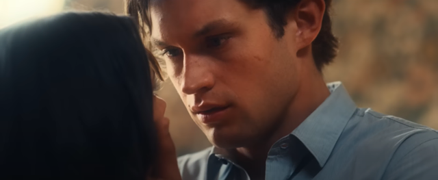 Ruby Bell (Harriet Herbig-Matten) und James Beaufort (Damian Hardung) | Foto: Screenshot YouTube; Courtesy of Amazon
