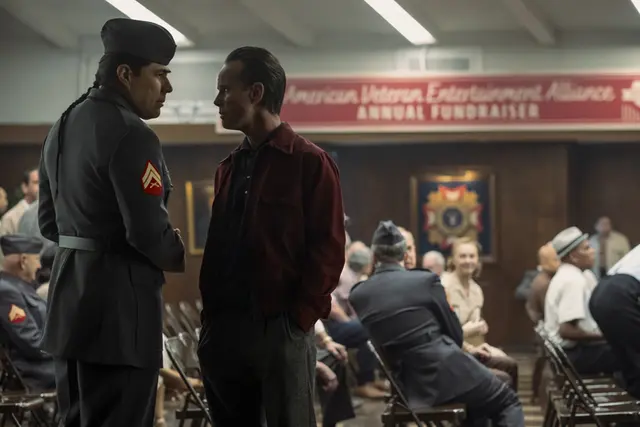 Dallas Goldtooth (Charles Whiteknife) und Walton Goggins (Cooper Howard) in "Fallout" | Foto: Amazon MGM Studios