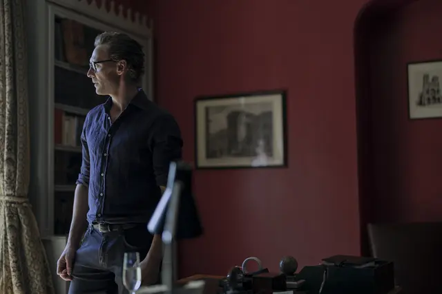 Tom Hiddleston (Jonathan Pine) in "The Night Manager" | Foto:  Amazon Content Services LLC