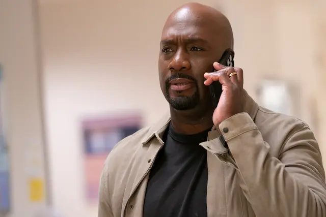 Richard T. Jones (Wade Grey) in "The Rookie" | Foto: 2025 Lions Gate Television, Inc. And ABC Signature. All Rights Reserved.