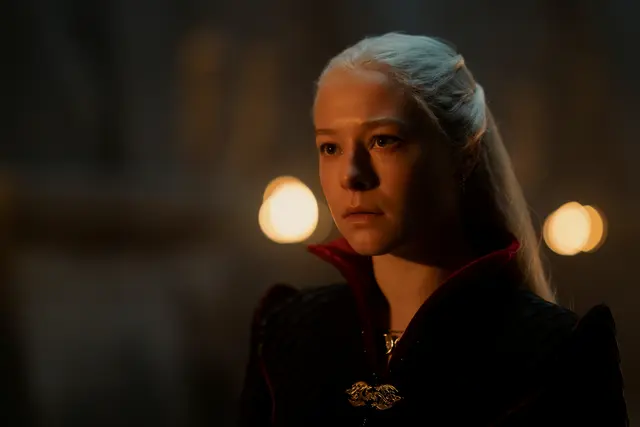 Emma D'Arcy als Rhaenyra Targaryen, die ihren rechtmäßigen Thron zurückerobern will. (Hier in einer Szene aus Staffel 2 von "House of the Dragon".) | Foto: © 2022 Home Box Office, Inc.  All rights reserved HBO® and related channels and service marks are the property of Home Box Office, Inc.