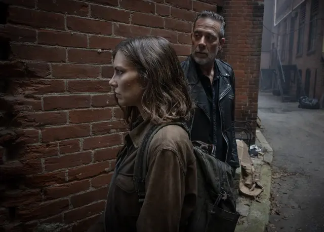 Maggie (Lauren Cohan) und Negan (Jeffrey Dean Morgan) in "The Walking Dead: Dead City" Staffel 3. | Foto: AMC