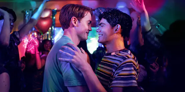 In "Hearstopper Forever" erwartet uns der Abschied von Nick (Kit Connor, links) und Charlie (Joe Locke, rechts). | Foto: Netflix