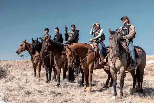 "Marshals" Staffel 2 kehrt voraussichtlich im Herbst 2026 zurück. In Deutschland könnt ihr die 1. Staffel auf Paramount+ streamen. | Foto: Paramount+