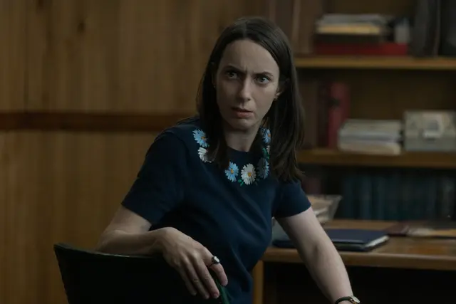 Kate O’Flynn in "Widow's Bay" als Fan-Favoritin Patricia. | Foto: Apple TV