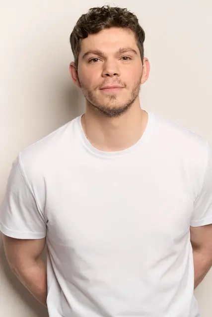 Daniel Diemer schließt sich „Heated Rivalry“ Staffel 2 an. | Foto: Adam Hendershott